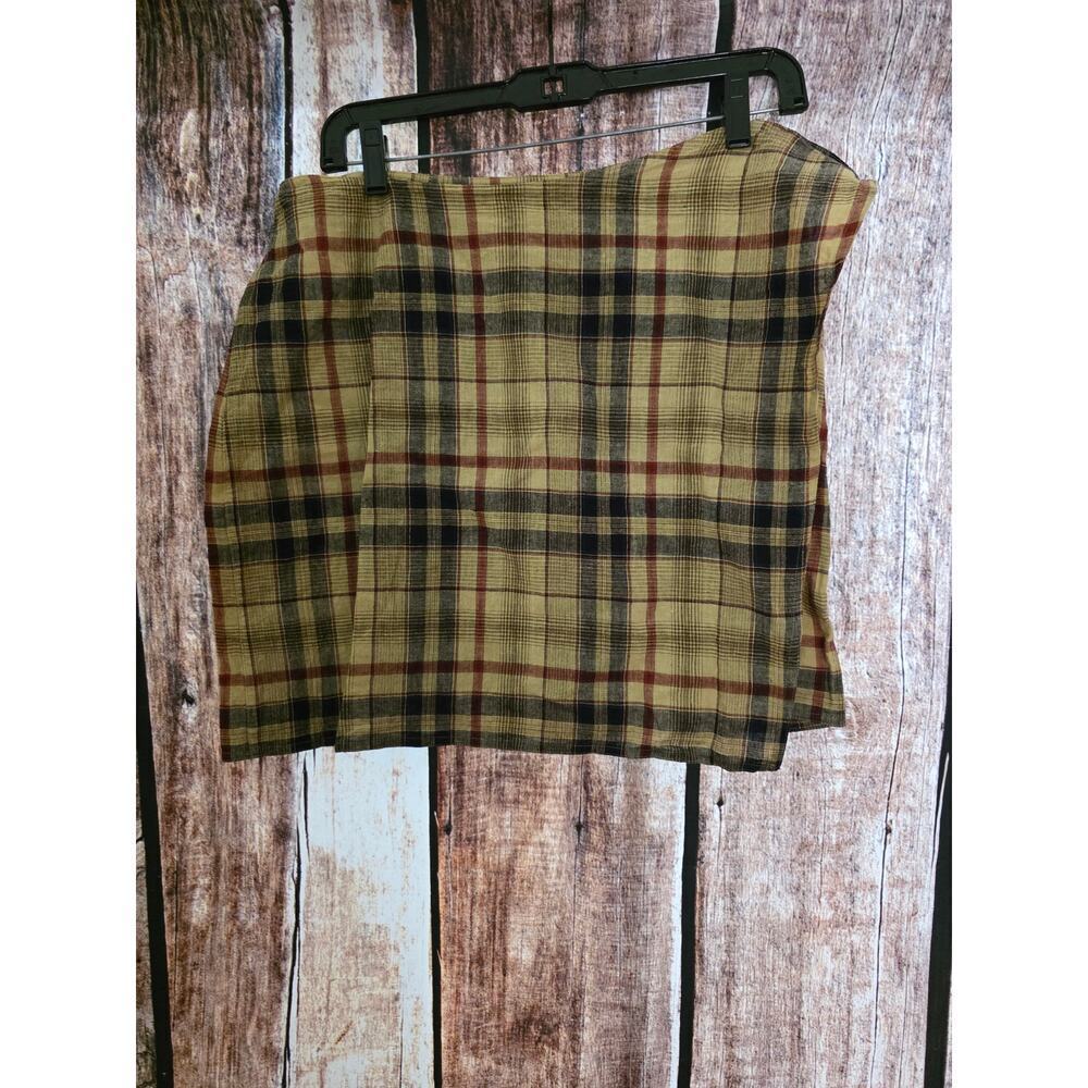 Adorable Emanuel Ungaro Wrap Skirt Size 10/44